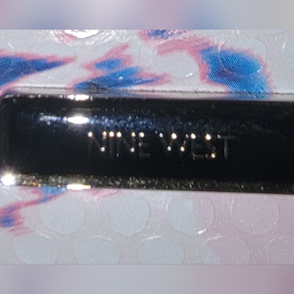 Nine West Floral Tote - Picture 4 of 5